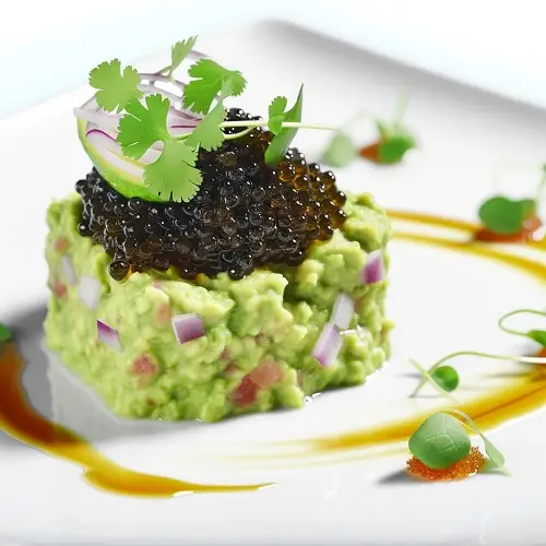 beluga caviar wit avocado tartare
