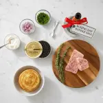 The Perfect Pairing: 1 x 6 oz Wagyu Japanese Steaks + 50 g Giaveri Osetra Caviar &mdash; image 1