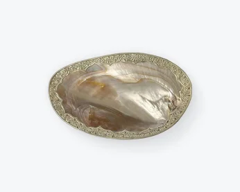 Pink-Mother-of-Pearl-Caviar-Palette,-Ornate-Silver-Rim-1
